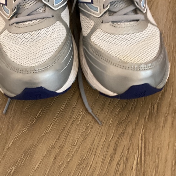 Running shoes new balance size 101/2 - Picture 8 of 12